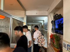 -松树干拌面店