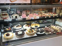 面包甜点陈列柜-BreadTalk面包新语(长寿路地铁站店)