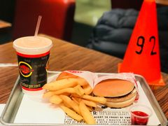 -FATBURGER 特富客汉堡(外交公寓店)