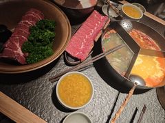 -三出山火锅(南京万象天地店)