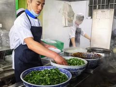 -吾穆勒蓬灰牛肉面·清真(北滨河中路店)