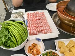 -楼外楼大刀肉传统火锅(西安大路店)