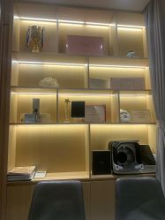 -香港倾城国际·美容美体中心