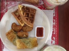 -星巴克(汤臣国贸大厦店)