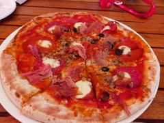 -城市大道红炉披萨烘焙坊