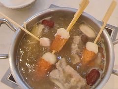 -逸山伍自转小火锅(纺织品店)