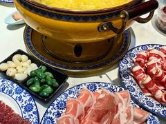 -一只羊·铜锅涮羊肉烧烤