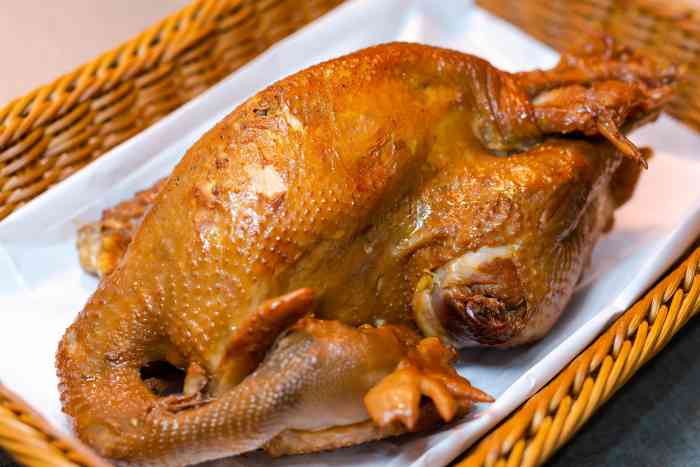 骆驼房子烧鸡(金领花园店)-"特别喜欢这家的烧鸡,尤其是鸡爪子,做的很