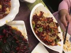 -扒虾小妹儿麻辣海鲜(宏图街店)