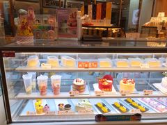 面包甜点陈列柜-BreadTalk面包新语·烘焙蛋糕(高德置地春广场店)