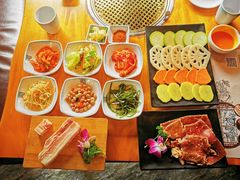 -唯成•韩国炭火烤肉 유성고기