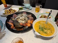 老灶蒸汽海鲜锅-巧克力渔家.小船海鲜胶东菜(万平口店)