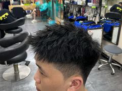 -鸿通城购物中心