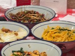 -荆九爷爆炒桥头三嫩(云南北路店)