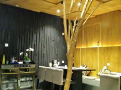-HIHE Bistro·Oyster Bar(华熙live店)