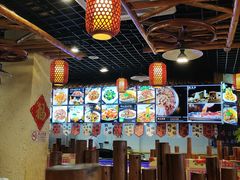 -靠山屯东北农家菜(八龙桥雅苑店)