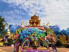 -七彩云南欢乐世界