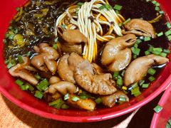 -小龙大肉面馆