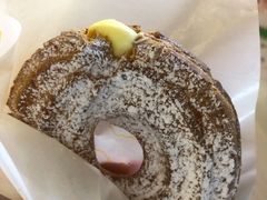 巴黎甜甜圈-贝儿多爸爸泡芙(合生汇店)