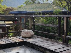 -天门沟九州驿站树上汤泉