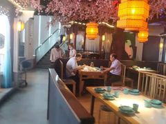 大堂-荷塘秋月·本帮江浙菜(国权路店)