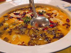 -雪湖煜辰鱼头老店(雪野湖店)