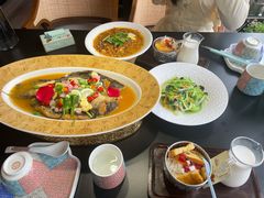 -桥边小楼·手工云南菜·古城观景小楼