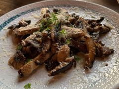 炒蘑菇-SMOKI & CO(五大道店)