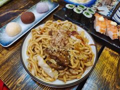 牛肉炒乌冬-米彩料理(西丽店)