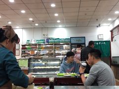 -护国寺小吃店(红莲南路店)