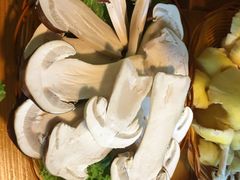 -民食香·腊排骨野生菌美食(木府店)