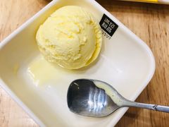 香草冰激凌球-满记甜品(苏州中心店)