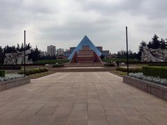 -上海市龙华烈士陵园