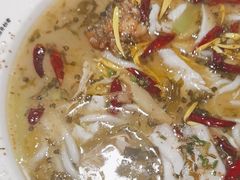 -渔语鱼酸菜鱼新川菜(来福士店)