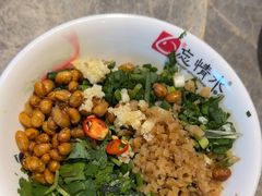 -忘情水鱼头·鲜鱼火锅(滨江中路店)