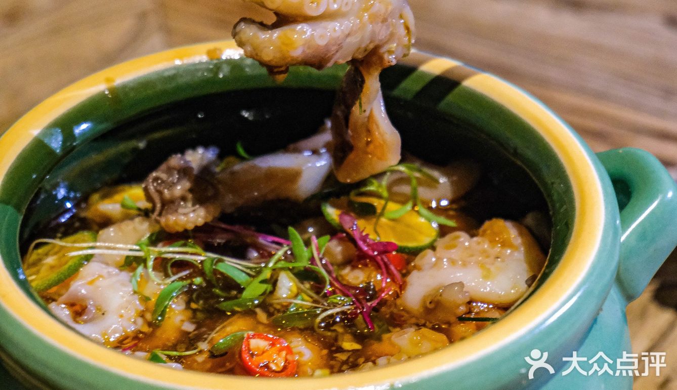 钟村工厂「来回Kitchen」吃融合菜感受逃离城市计划‼️