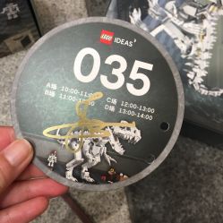 -乐高品牌旗舰店(人民广场店)
