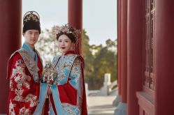 -角色婚纱摄影(中心店)