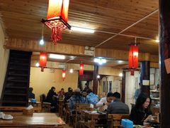 -小锅巴纳西餐厅