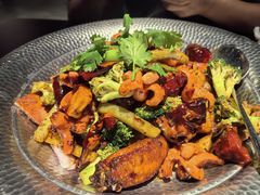 -辣尚瘾·烤鱼·新川菜(牡丹园直营店)