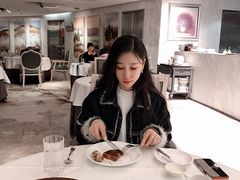 -广州塔卢特斯法国旋转餐厅
