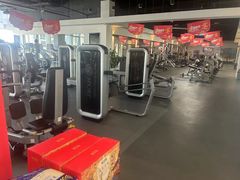 -健变健身俱乐部(前海天虹商场店)