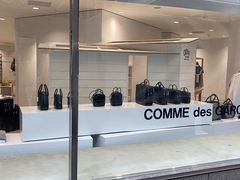 -川久保玲(大阪店)