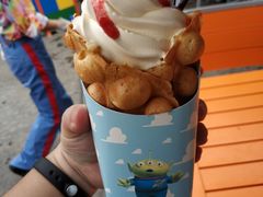 -Lotso Lunch Box 草莓熊餐盒