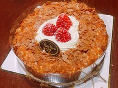草莓巴黎酥-PETIT PARIS 小巴黎(凯德1818店)