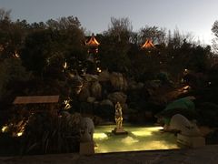 -七彩云南古滇温泉山庄