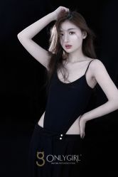 -onlygirl摄影美学馆高端定制(江滩店)