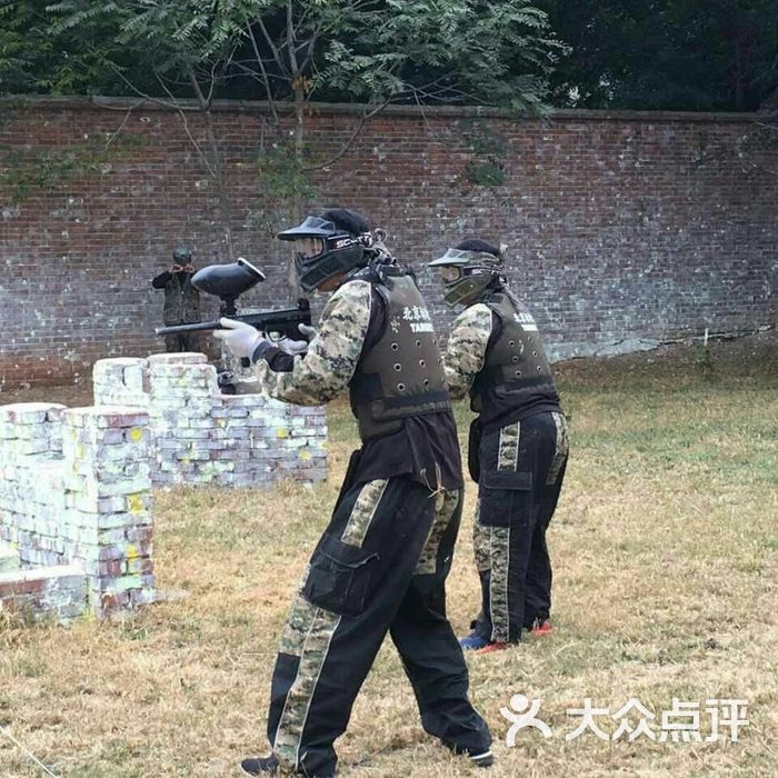 标靶凤凰山彩弹射击场