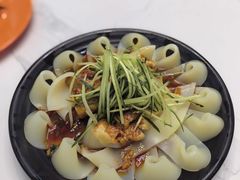 -三江源美食城