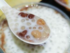 热红豆薏米西米露-百花传统甜品店(原址店)